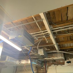 Montaż instalacji wentylacji i klimatyzacji - Port Sołacz w Poznaniu.
Klima Plus - Klimatyzacja Wentylacja Montaż Serwis Poznań