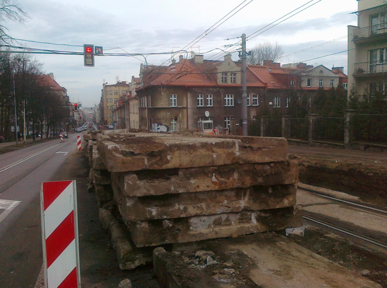 Sprzedam płyty betonowe 2,25x3x0,3m TYLKO 19,5 zł/m2 !