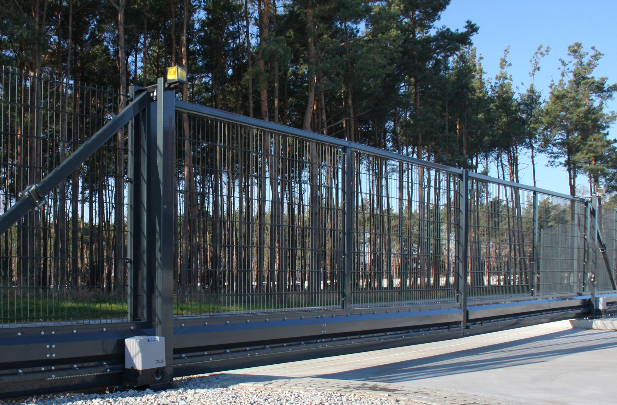 Bramy Przemysłowe dla Przemysłu.