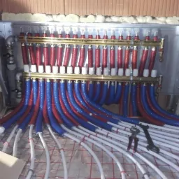 rozdzielacze do ogrzewania podłogowego