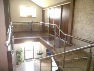 Balustrady nierdzewne, szklane