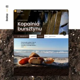 Ekran komputera wyświetlający stronę internetową Muzeum Bursztynu w Jarosławcu, z widocznymi zakładkami 'Wystawy', 'Zaplanuj wizytę', 'Kopalnia bursztynu' oraz zdjęciem bursztynów na plaży.