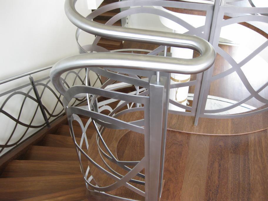 Balustrady ze stali nierdzewnej