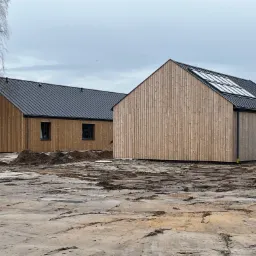 Kolejna realizacja- tym razem elewacja z termososny :)