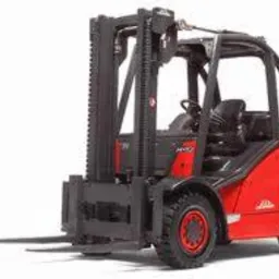 Czerwony wózek widłowy marki Linde, model H20, widok z tyłu, na białym tle, opony z czerwonymi felgami.