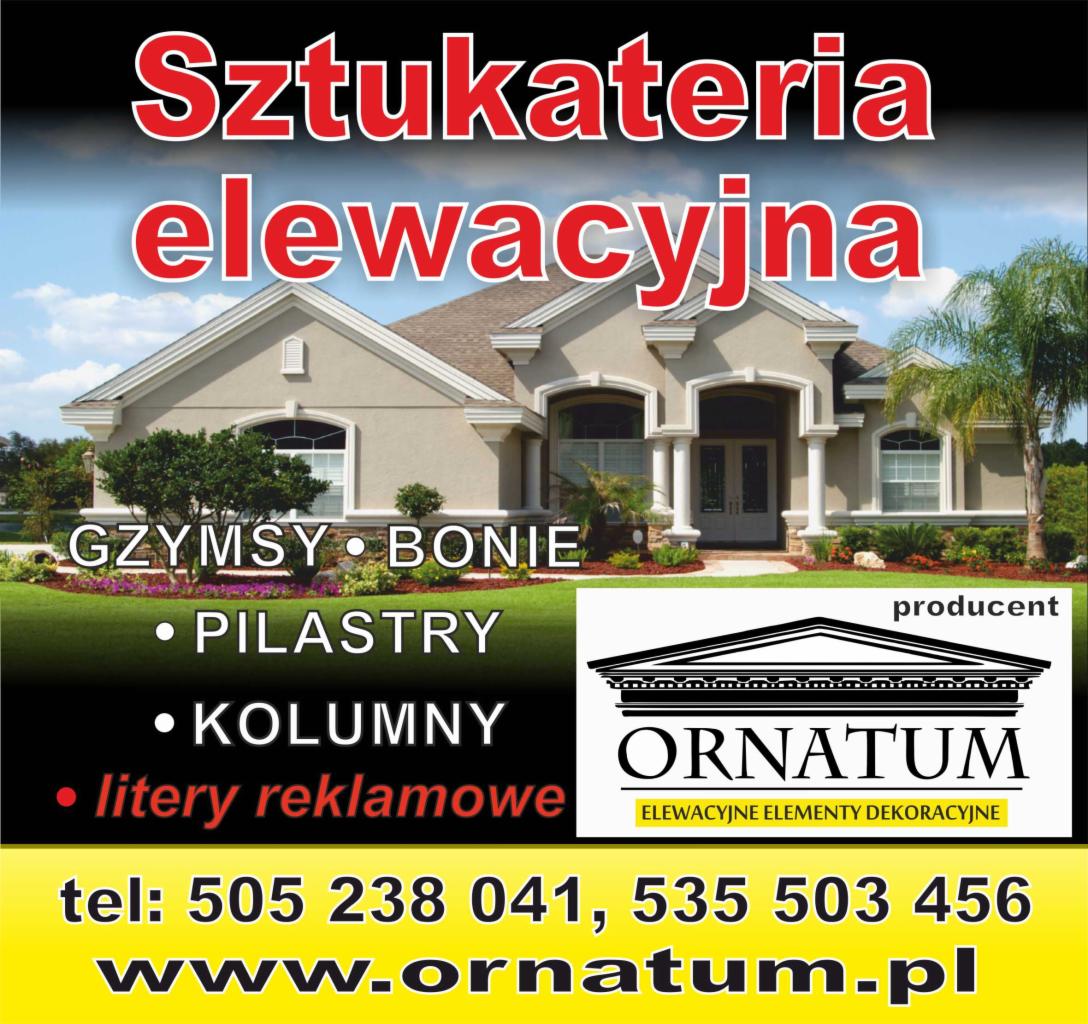Elewacja domu z elementami sztukaterii: gzymsy, bonie, pilastry, kolumny. Reklama producenta ORNATUM z numerami telefonów i adresem strony www.