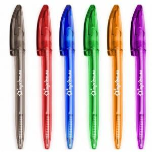 Sześć długopisów reklamowych w różnych kolorach (szary, czerwony, niebieski, zielony, pomarańczowy, fioletowy) ustawionych obok siebie na białym tle.