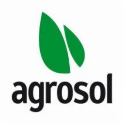 Logo firmy Agrosol z zielonym symbolem liścia nad nazwą. Prosty, nowoczesny design z wyraźnym akcentem ekologicznym.