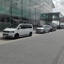 Wynajem busa z kierowcą Warszawa & Łódź