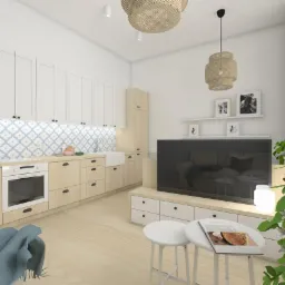 Wizualizacja wnętrza: Jasna kuchnia z drewnianymi szafkami i niebieską mozaiką, połączona z salonem, widoczne dwa okrągłe stoliki i duża roślina doniczkowa.