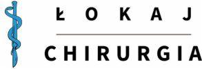 Logo ŁOKAJ CHIRURGIA z symbolem Eskulapa w kolorze niebieskim. Nazwa firmy w kolorze czarnym, dwuczęściowa, rozdzielona linią.