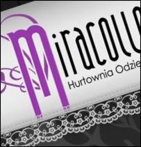 Logo hurtowni odzieży 'Miracoll' z fioletową literą 'm', napisem 'Hurtownia Odzieży' i koronkowym wzorem na dole.