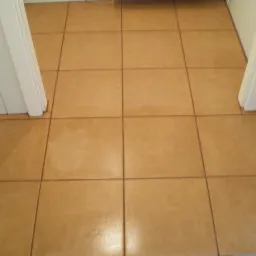 Prace wykończeniowe przy budowie sklepu