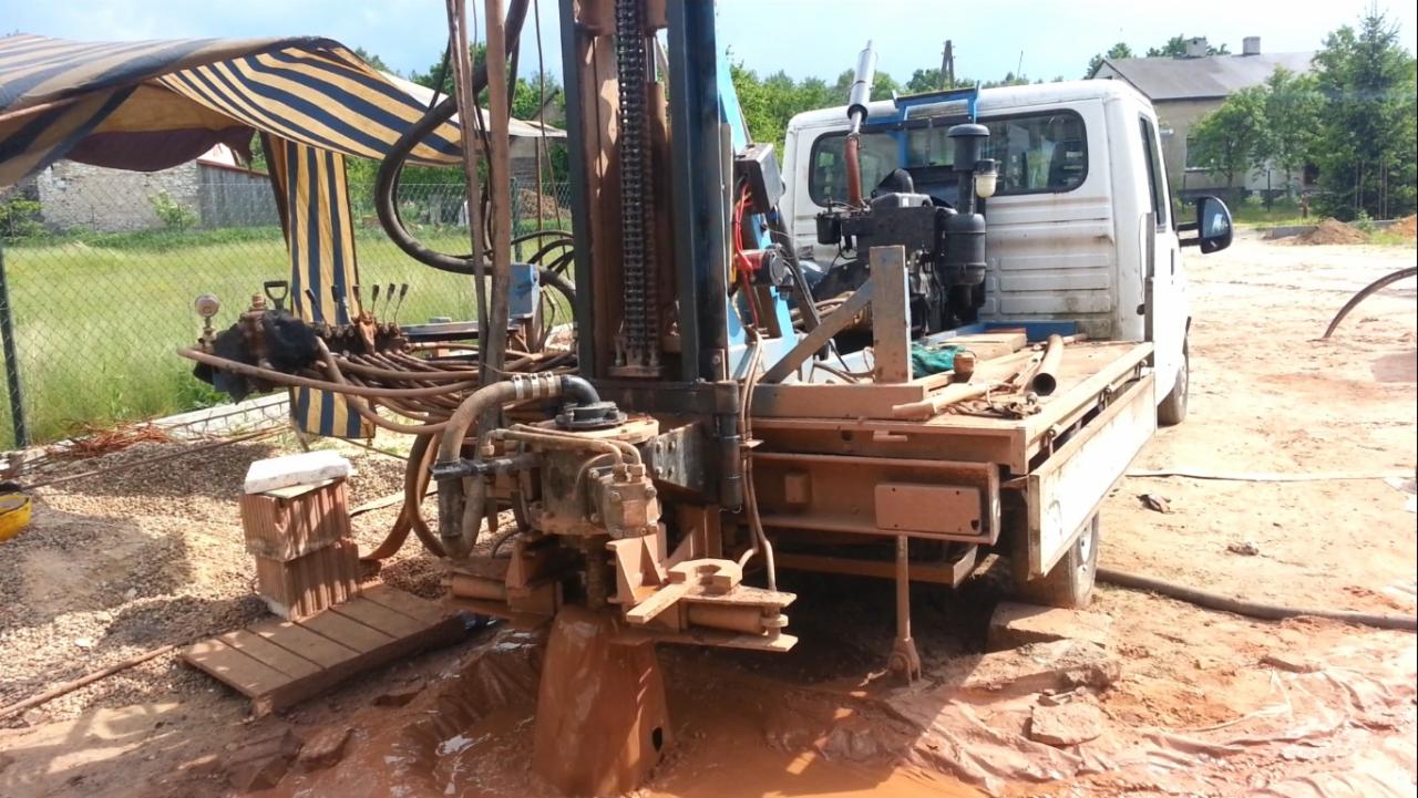 Wiercenie 3x80m pod pompę 11 kW