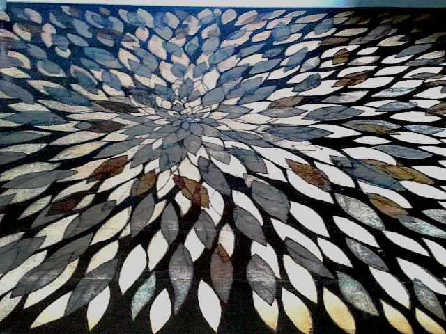 rysunek stołu - kwiat lotosu