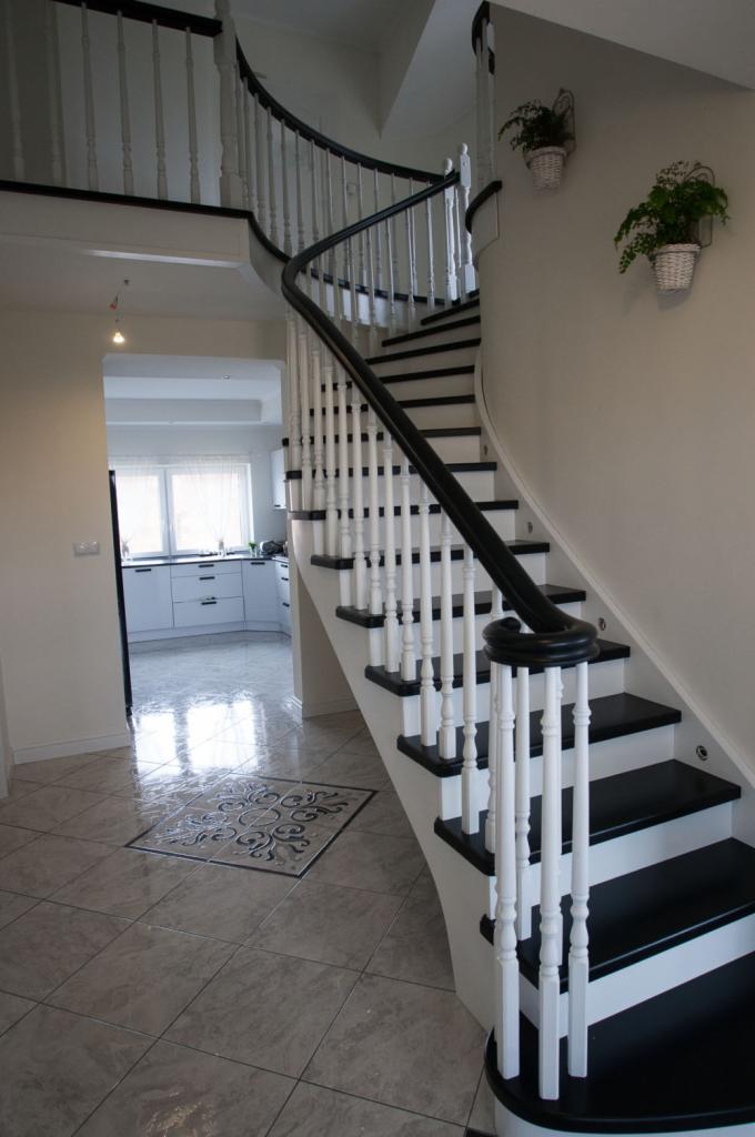 Schody w stylu angielskim