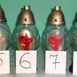 znicze szklane, gipsowe oraz wiazanki