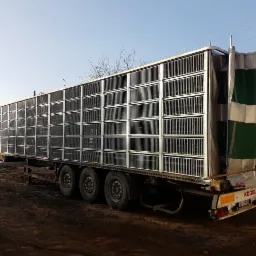 Zabudowy do transportu Drobiu Kontenery do Indyka