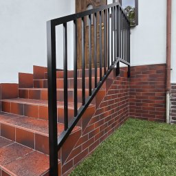 Usługi Spawalnicze Jarosław Kwiecień - Doskonałe Balustrady Metalowe Police