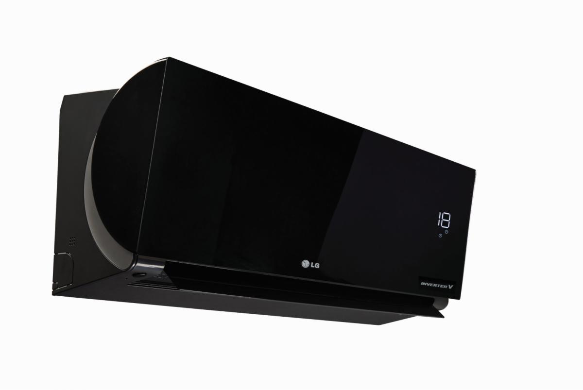 Czarny, błyszczący klimatyzator ścienny LG Artcool Slim A12LL z wyświetlaczem temperatury i napisem Inverter V, zawieszony na białym tle.