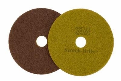 Pad diamentowy Scotch Brite - ciemnobrunatny firmy 3M (17cali)