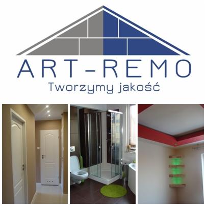 Kolaż z trzema zdjęciami wnętrz po remoncie: korytarz z drzwiami, łazienka z kabiną prysznicową i toaletą, pokój z podświetlanymi półkami i dekoracyjnym sufitem.