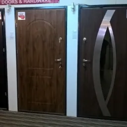 Drzwi metalowe zewnętrzne firmy DELTA