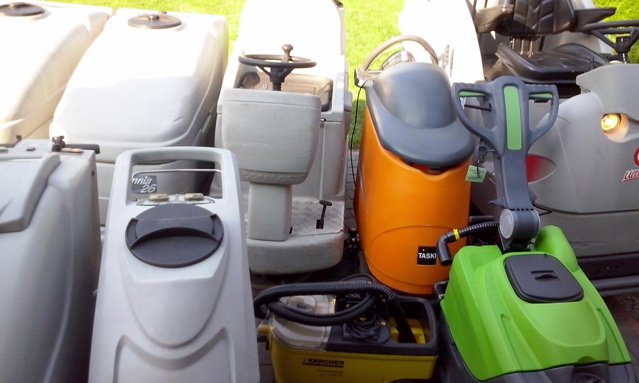 Szorowarka Maszyna Czyszcząca Sprzątająca do Posadzki Comac Taski Hako