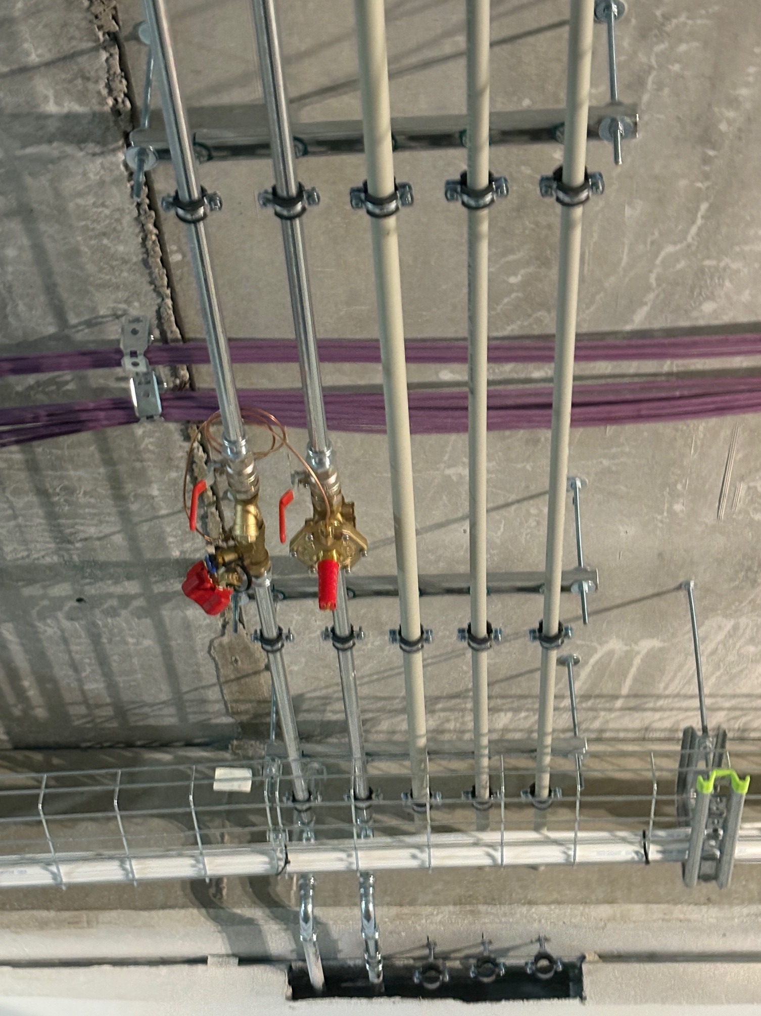 Instalacja w obiekcie publicznym.