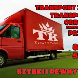 Czerwony bus z logo firmy Transport Kingz na zielonym tle, oferujący transport krajowy, zagraniczny, odbiór towarów i przeprowadzki. Widoczne numery telefonów.