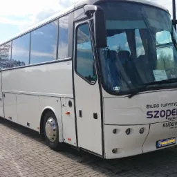 Przewóz osób - wynajem autokaru 55 osób