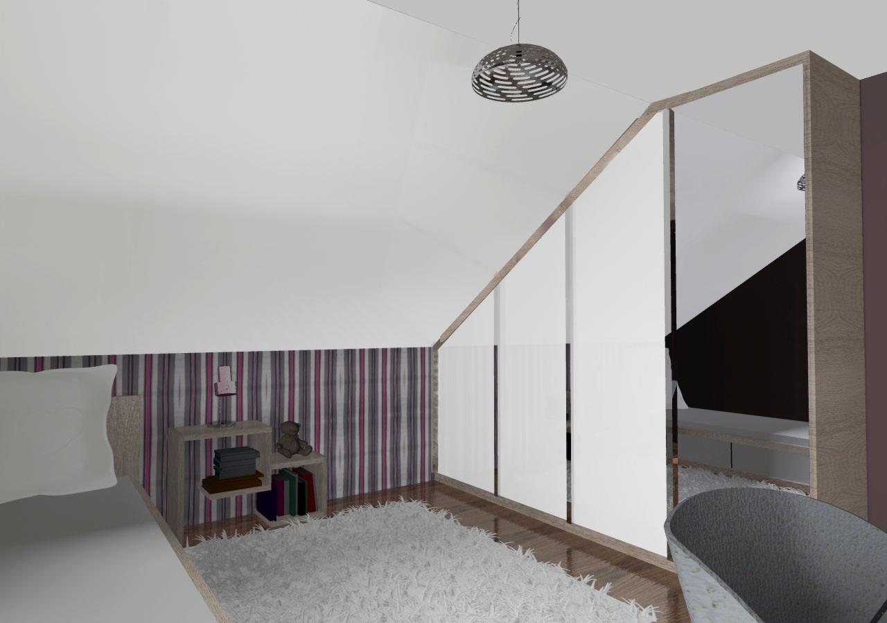 Pokój dziecięcy na poddaszu z zabudową szafy wnękowej z białymi frontami, regałem na książki i puszystym dywanem. Widoczna lampa wisząca i wzorzysta tapeta.