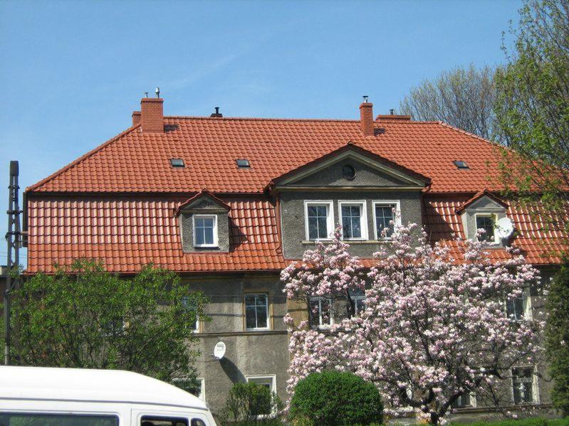 Armii Krajowej 29 (dachówka Ceramiczna Uniwersum)