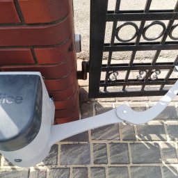 Bramy garażowe Chmielnik 4