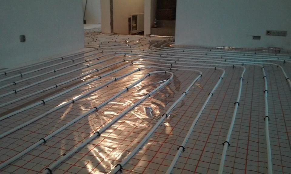 Ogrzewanie podłogowe...