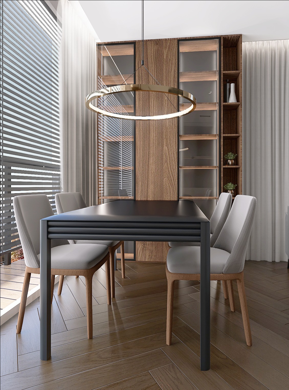 Elegancka jadalnia z czarnym stołem i krzesłami na tle drewnianej zabudowy z przeszklonymi witrynami. Okrągła lampa nad stołem, żaluzje w oknie balkonowym.