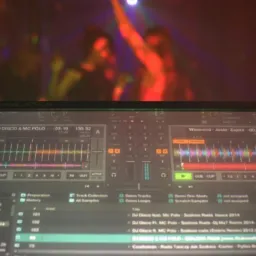 dj emulator 2015
