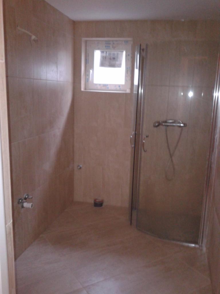 budowa lazienek od podstaw z instalacja-Sadnes