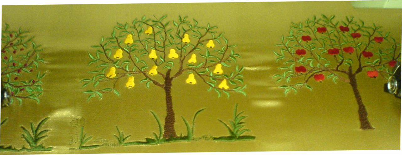 tkaniny dekoracyjne haftowane