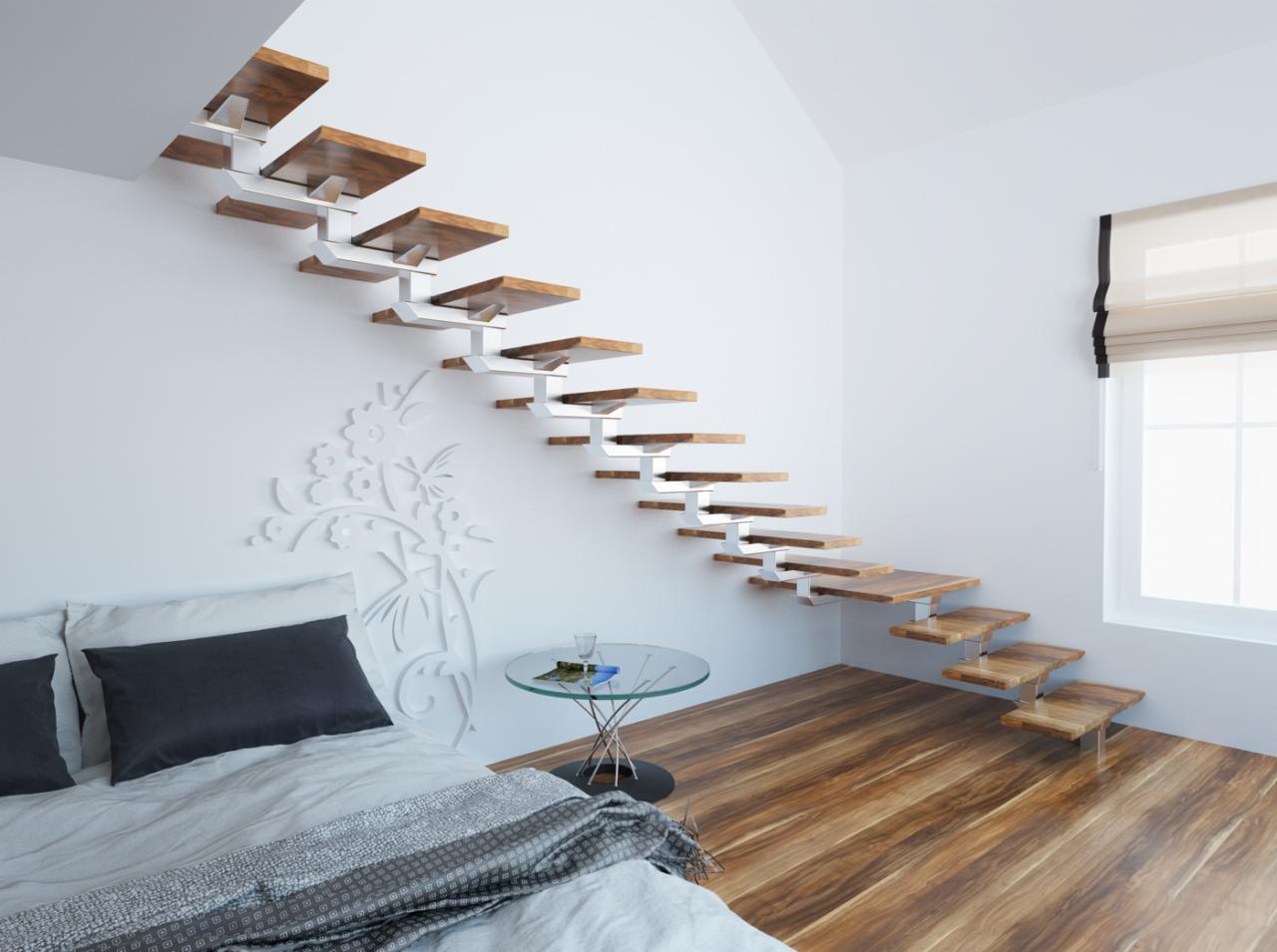 Nowoczesne schody drewniane wspornikowe z białymi mocowaniami w minimalistycznym wnętrzu z łóżkiem i stolikiem. Parkiet na podłodze, roleta w oknie.