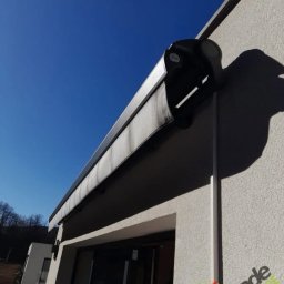 PATRYK FRĄCZ 7Trade HOUSE - Markiza w kasecie ze szczeliną wentylacyjną