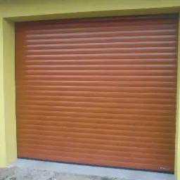 Brama roletowa Wiśniowski w Złotym Dębie