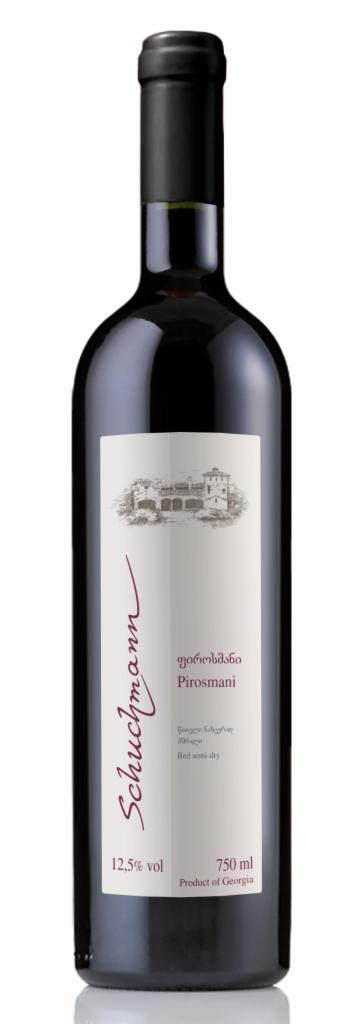 Butelka czerwonego, półsłodkiego wina Schuchmann Pirosmani z Gruzji, z etykietą w odcieniach bieli i beżu. Widoczny budynek na etykiecie. Pojemność 750 ml, 12,5% vol.