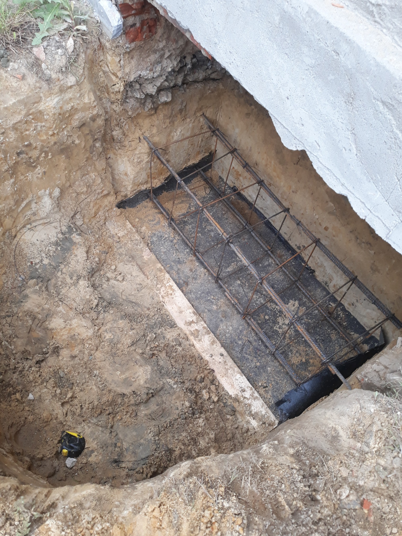 podbijanie fundamentów, diagnostyka fundamentów, wzmacnianie fundamentów