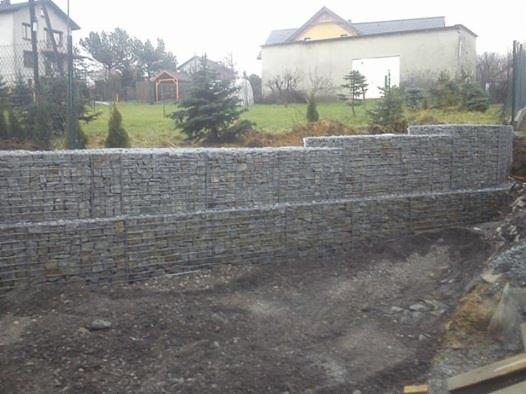 mur oporowy z gabionów zgrzewanych.