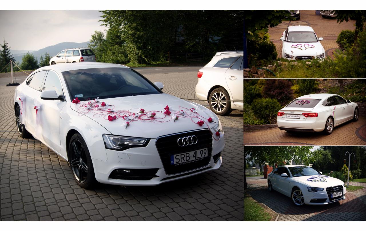 Dekoracja ślubna białego Audi A5 z czerwono-białymi kwiatami i wstążkami, prezentowana na kolażu z różnych ujęć.