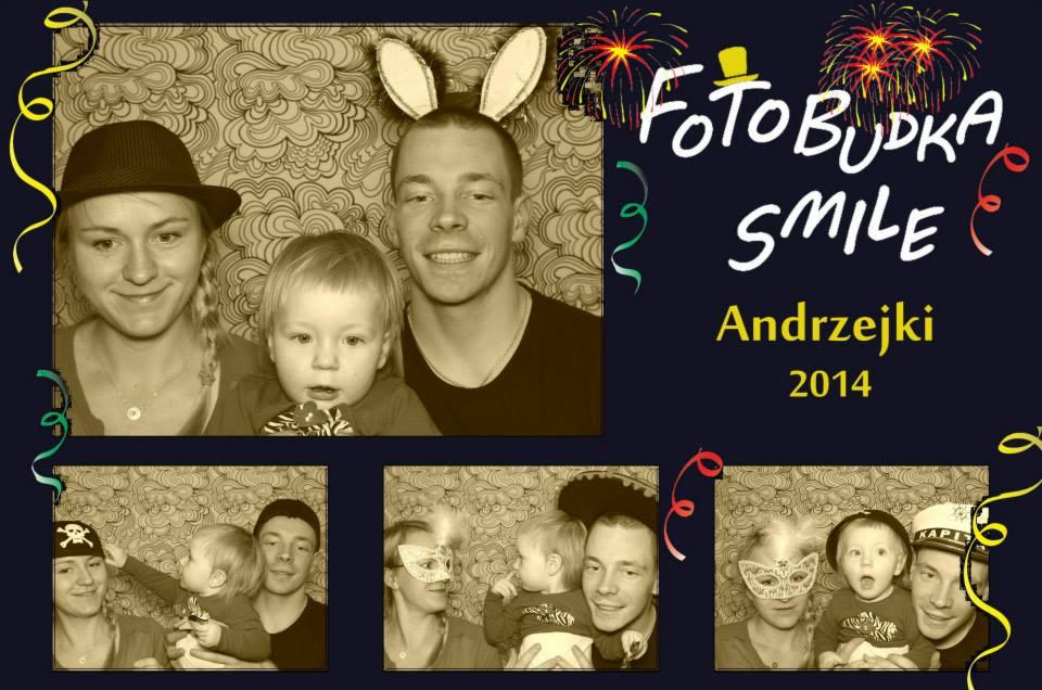 Fotobudka Smile - kolaż zdjęć z Andrzejki 2014. Rodzinne portrety w przebraniach i maskach na tle wzorzystej tapety, ozdobione serpentynami i fajerwerkami.