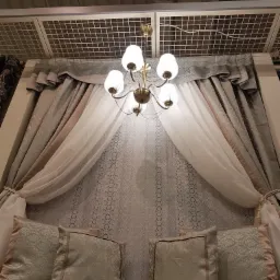 Dekoracja okna w stylu klasycznym