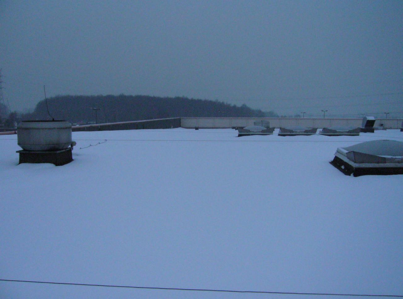Odśnieżanie obiektów AUCHAN na terenie Śląska.