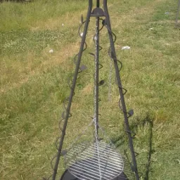 Grill trójnóg palenisko ognisko